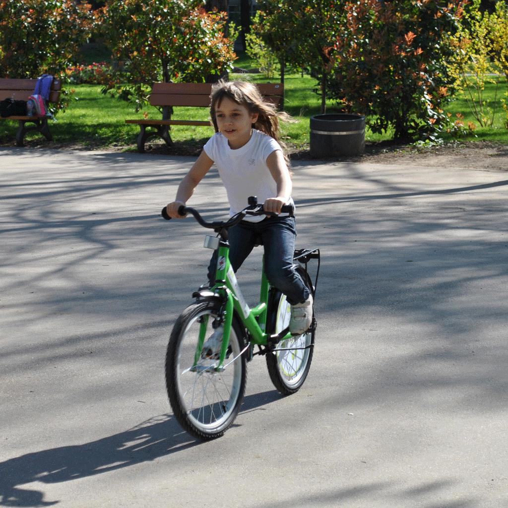 <b>Vino la o plimbare gratuită cu bicicleta în parcul Kiseleff!</b>