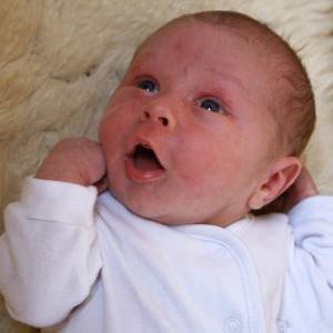 nou nascut bebelus copil (http://lh6.ggpht.com)