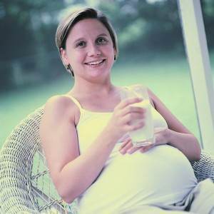 gravida cu cana de lapte (www.khpa.ks.gov)