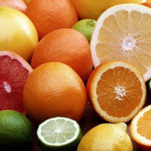 fructe diverse (www.greengoods-co.com)