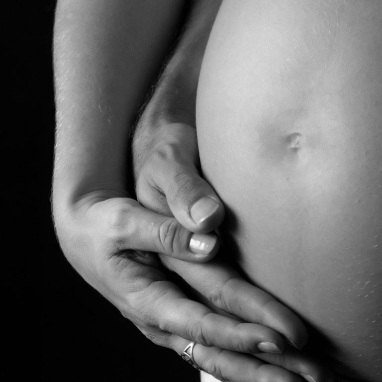 Cand se misca bebelusul in burtica?