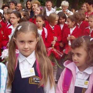 prima zi de scoala (www.emaramures.ro)