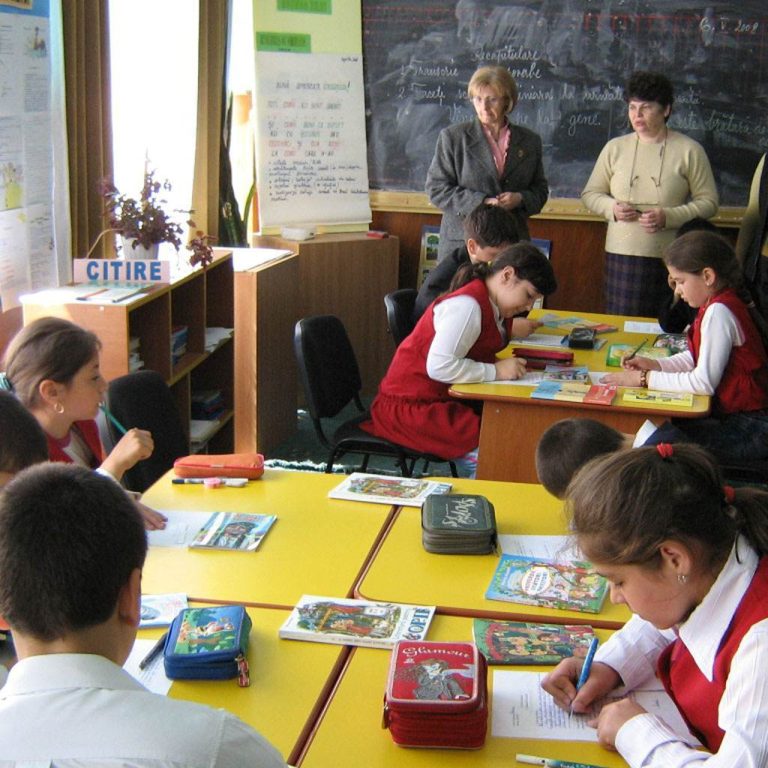 Noua Lege a Educatiei a micsorat numarul de elevi din clase