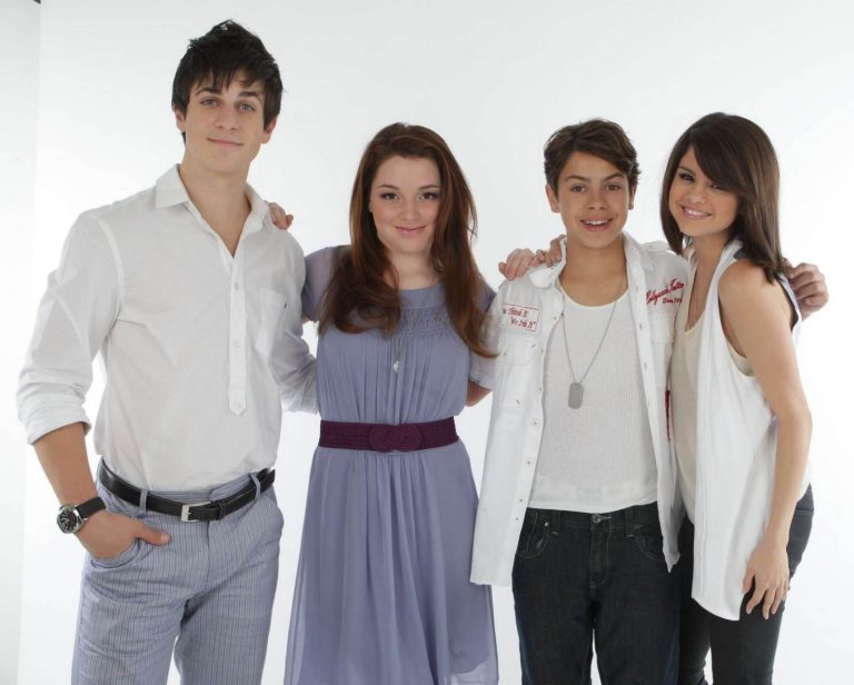 “Magicienii din Waverly Place”, la finalul sezonului trei