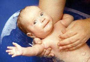 De ce avem nevoie pentru baia nou-nascutului?