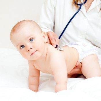Pneumonia la copil – cauze, simptome si tratament