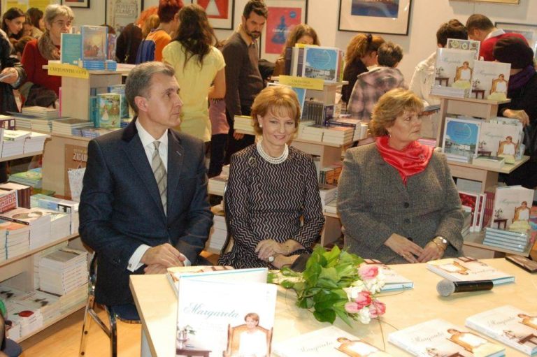 Curtea Veche Publishing la Gaudeamus 2013