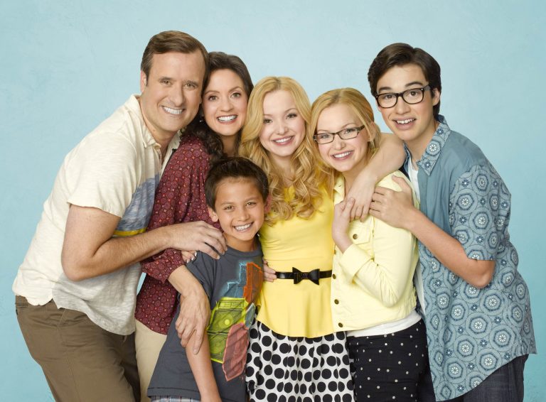 Un nou serial de comedie, „Liv si Maddie” la Disney Channel