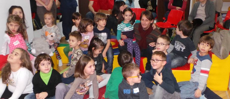 “Seara de poveste” la KinetoBebe – Programul lunii ianuarie