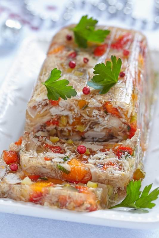 Iepure in aspic, cu legume
