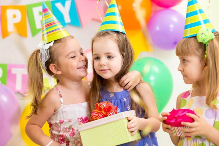Pentru Prima Oara in Bucuresti: BluParty face cadouri in valoare de 700 RON pentru fiecare copil aniversat!
