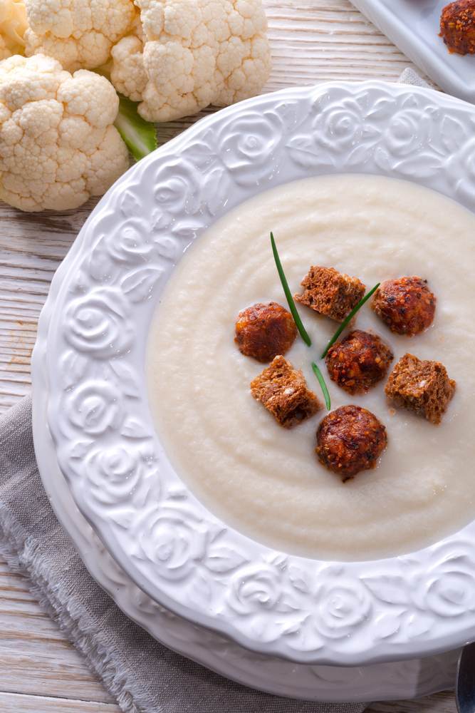 Supa crema de conopida cu perisoare