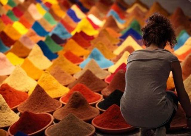Feng Shui: Cum sa utilizezi culorile in casa si la birou