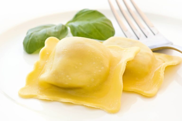 Ravioli cu carne si ciuperci