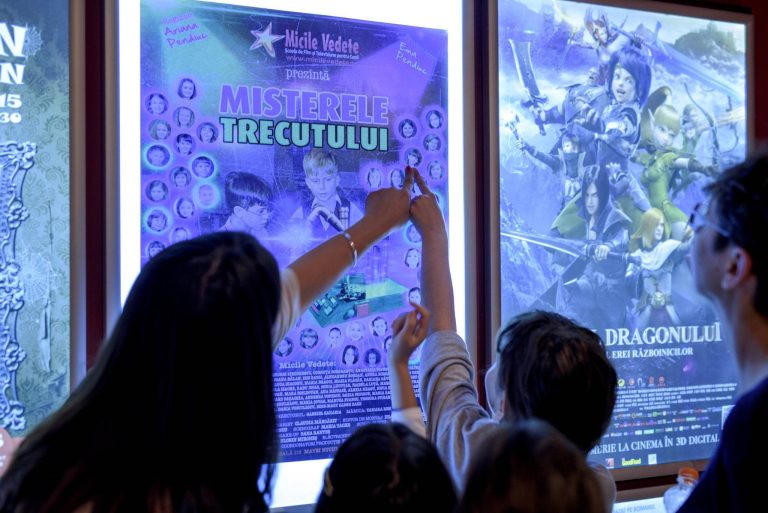 Micile Vedete pe covorul rosu la ceas aniversar
