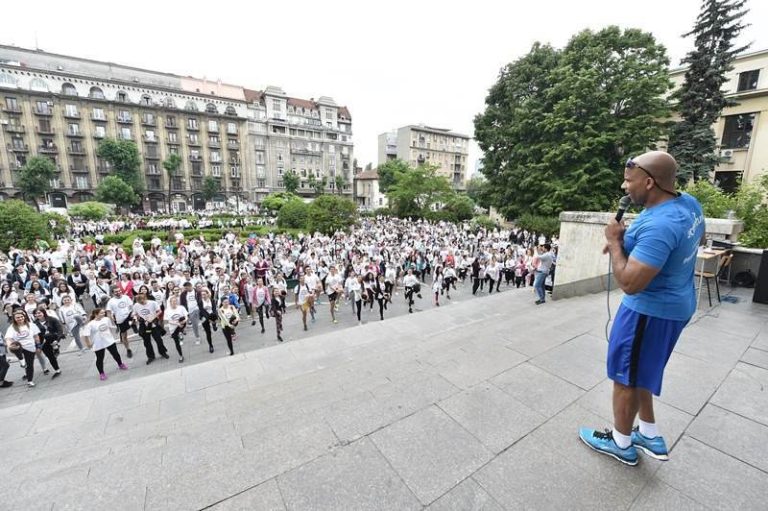 3000 de persoane au alergat pentru a promova un stil de viata sanatos la Crosul Universitatii Bucuresti-cora Lujerului Challenge