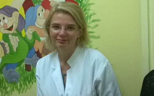 Dr. Raluca Teleanu, medic neurolog: „Peste o ora de privit la televizor pe zi e mult pentru un copil“