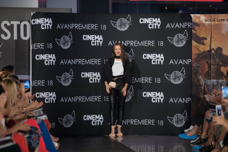 The Shadow by Alexandra Calafeteanu, pe catwalk-ul Avanpremiere18