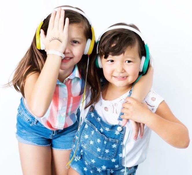Ce caracteristici au cele mai bune casti audio pentru copii?