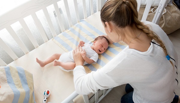 Care este cea mai potrivita varianta pentru a alege un patut bebe confortabil pentru copilasul tau?