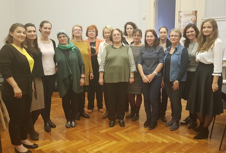 Sute de profesori s-au specializat în prevenirea bullying-ului