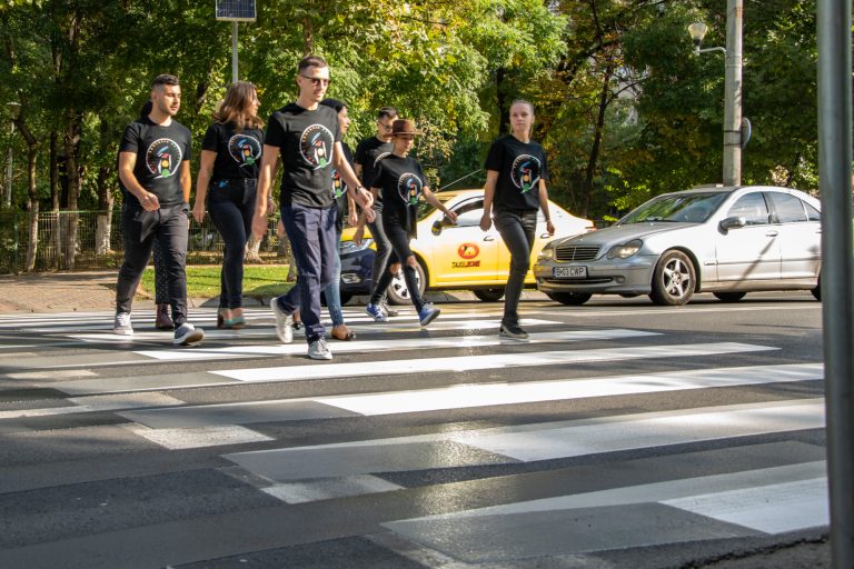 Primele treceri pentru pietoni 3D din București inaugurate de “Ziua europeană fără accidente rutiere mortale”