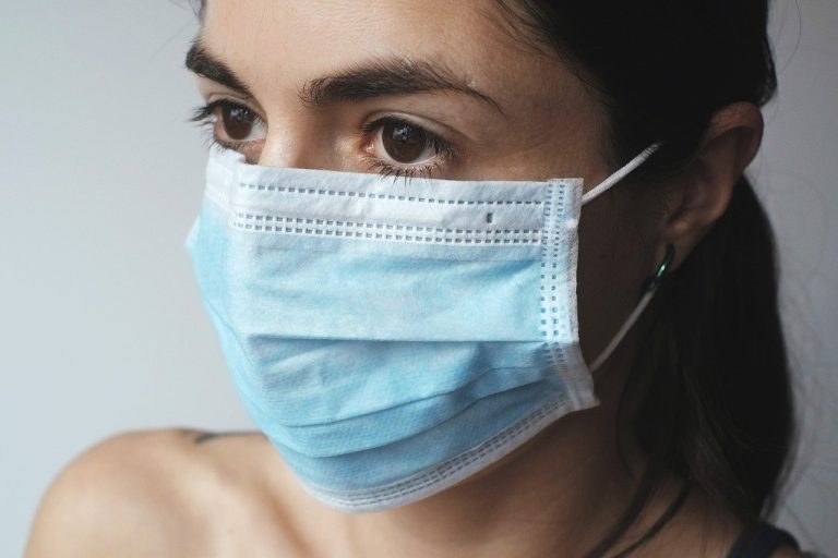 După câte zile nu mai sunt contagioși pacienţii cu Covid-19