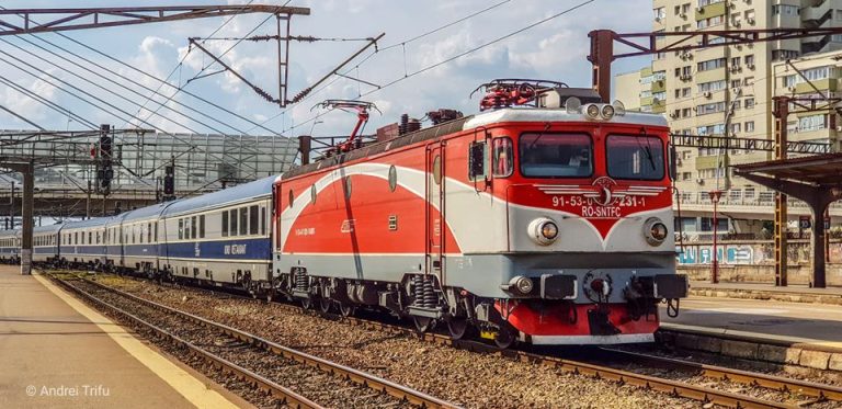 Vacanță Rusalii 2020. CFR Călători suplimentează trenurile spre mare și munte