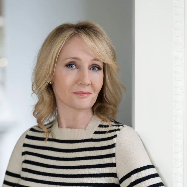 J. K. Rowling, autoarea seriei „Harry Potter”, mărturisește că a fost abuzată sexual