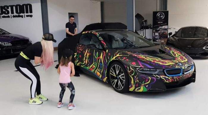 Anda Adam a făcut bani și în timpul pandemiei. Și-a „tunat” BMW-ul I8 de 150.000 € – FOTO