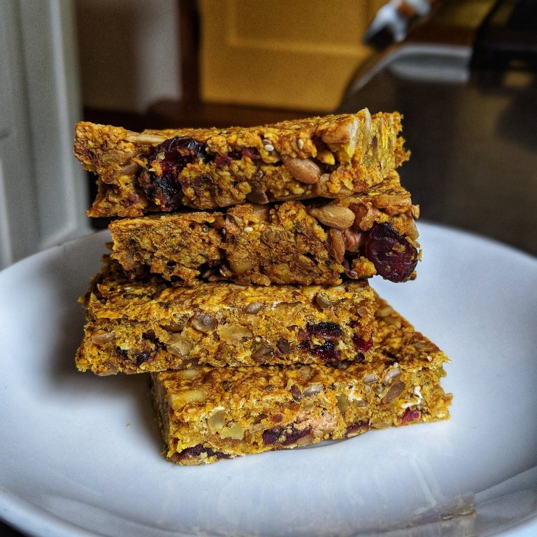 Rețetă simplă pentru mic dejun: Gingerbread granola