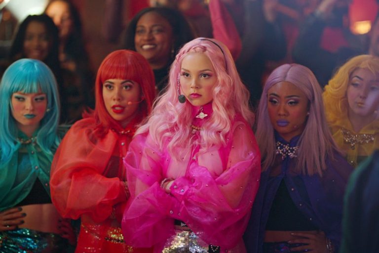 Netflix anunță distribuția serialului Julie and the Phantoms