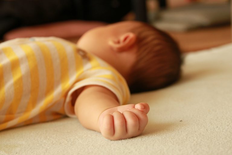 Ce ar trebui să avem acasă pentru nou-născut: listă de cumpărături