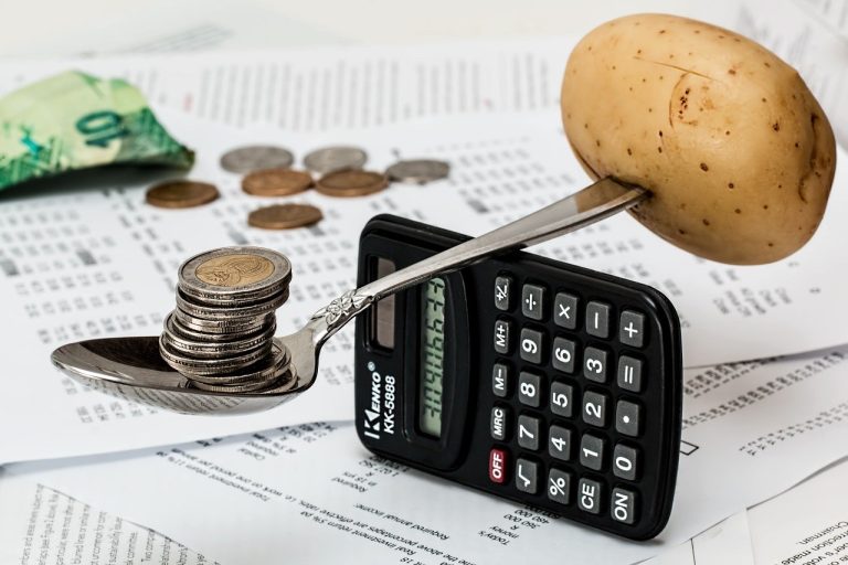 Îngrijorător: Doar 6% dintre români spun că veniturile actuale le permit un trai fără griji