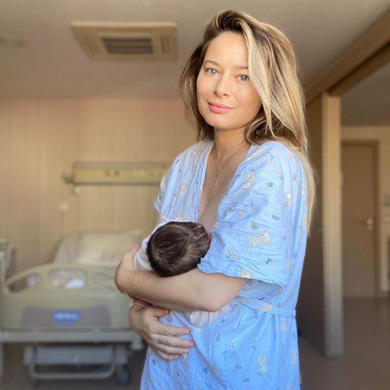 Laura Cosoi a născut o fetiță. Ce nume frumos are micuța! „Ah, câte emotii!” – FOTO