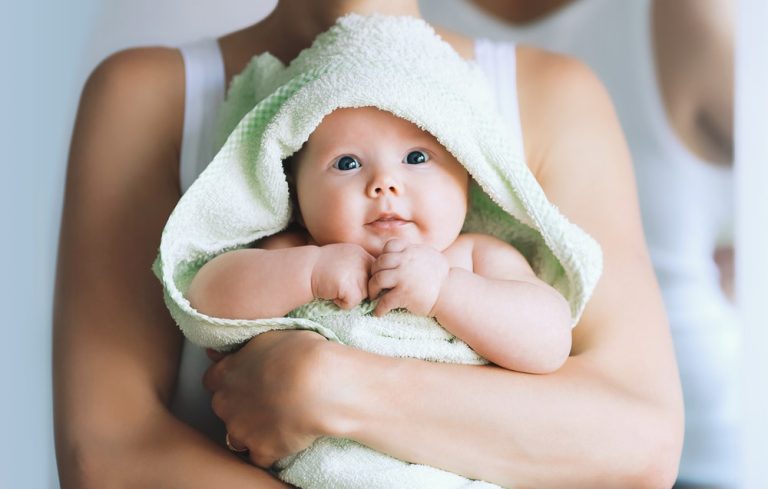 3 ingrediente benefice prezente în produsele pentru îngrijirea bebelușului