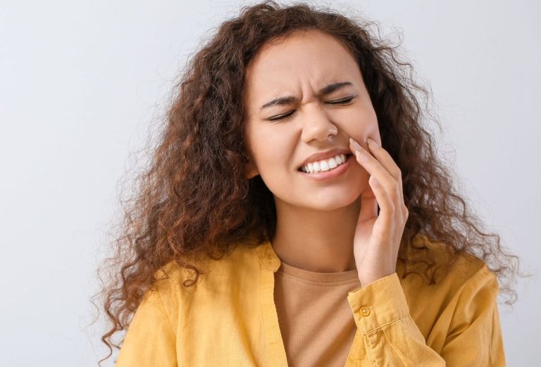 Sângerările gingivale, ce pot ascunde acestea
