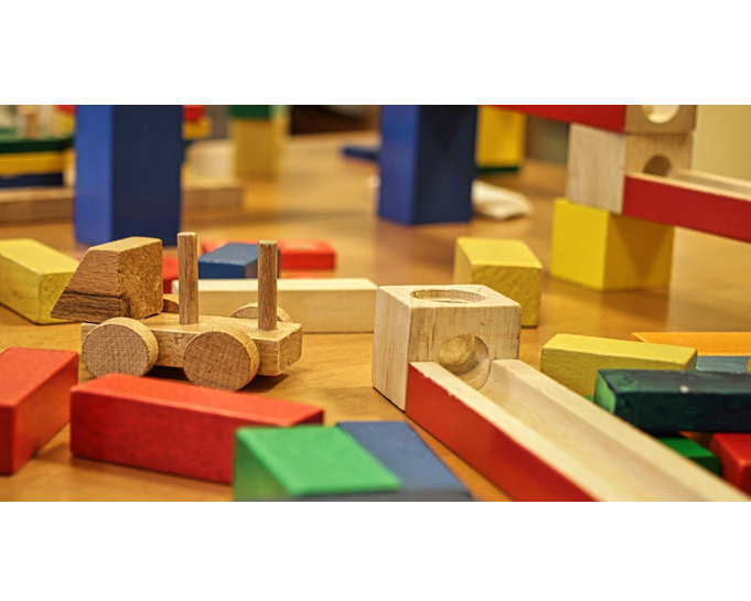 Dezvoltarea creativitatii cu ajutorul jucariilor Montessori