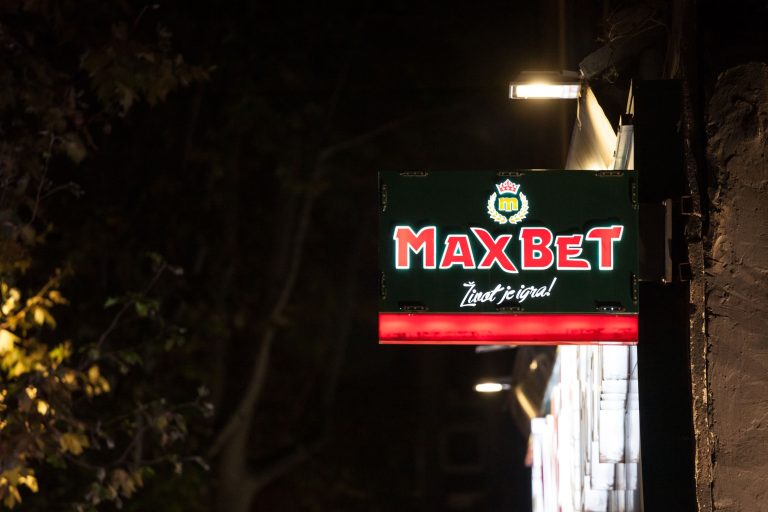 Oricand si oriunde confort maxim cu Maxbet Download!