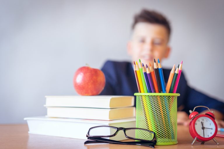 Revoltă într-o școală legat de programul Masa caldă