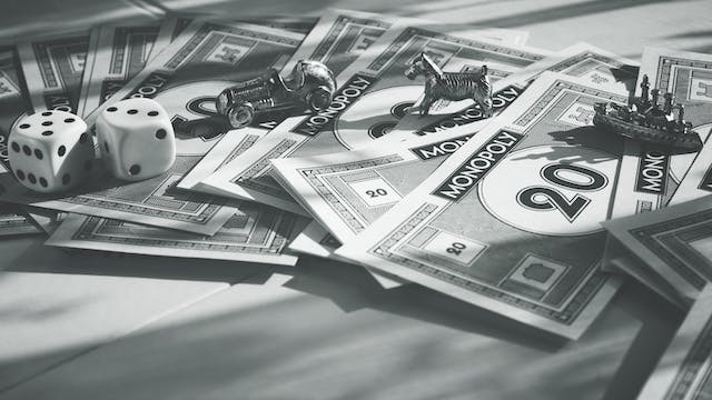 5 jocuri tradiționale care au tranzitat cu succes către mediul online