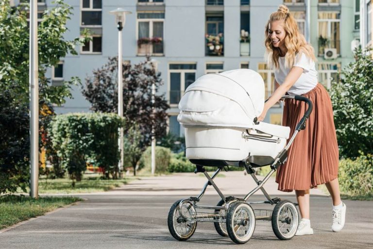 Cărucioarele pentru bebeluși – află ce model să alegi pentru a fi cel mai folosit accesoriu pentru micuțul tău
