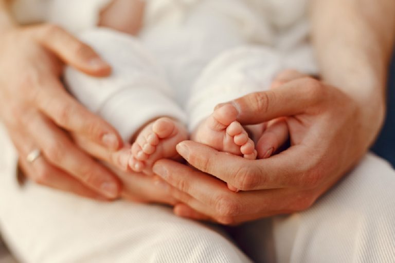 Articole pe care trebuie să le includă un set de îmbrăcăminte pentru botezul unui băiat