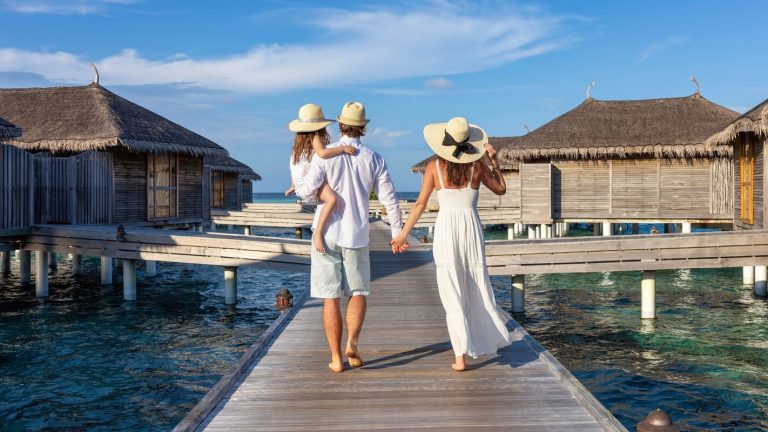 Cum să alegi cele mai bune pachete de vacanță în Maldive pentru un sejur perfect