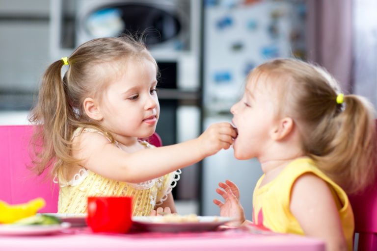 5 idei de gustări delicioase și sănătoase pentru copii