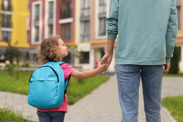 Cum alegi ghiozdanul potrivit pentru grădiniță? 7 recomandări practice